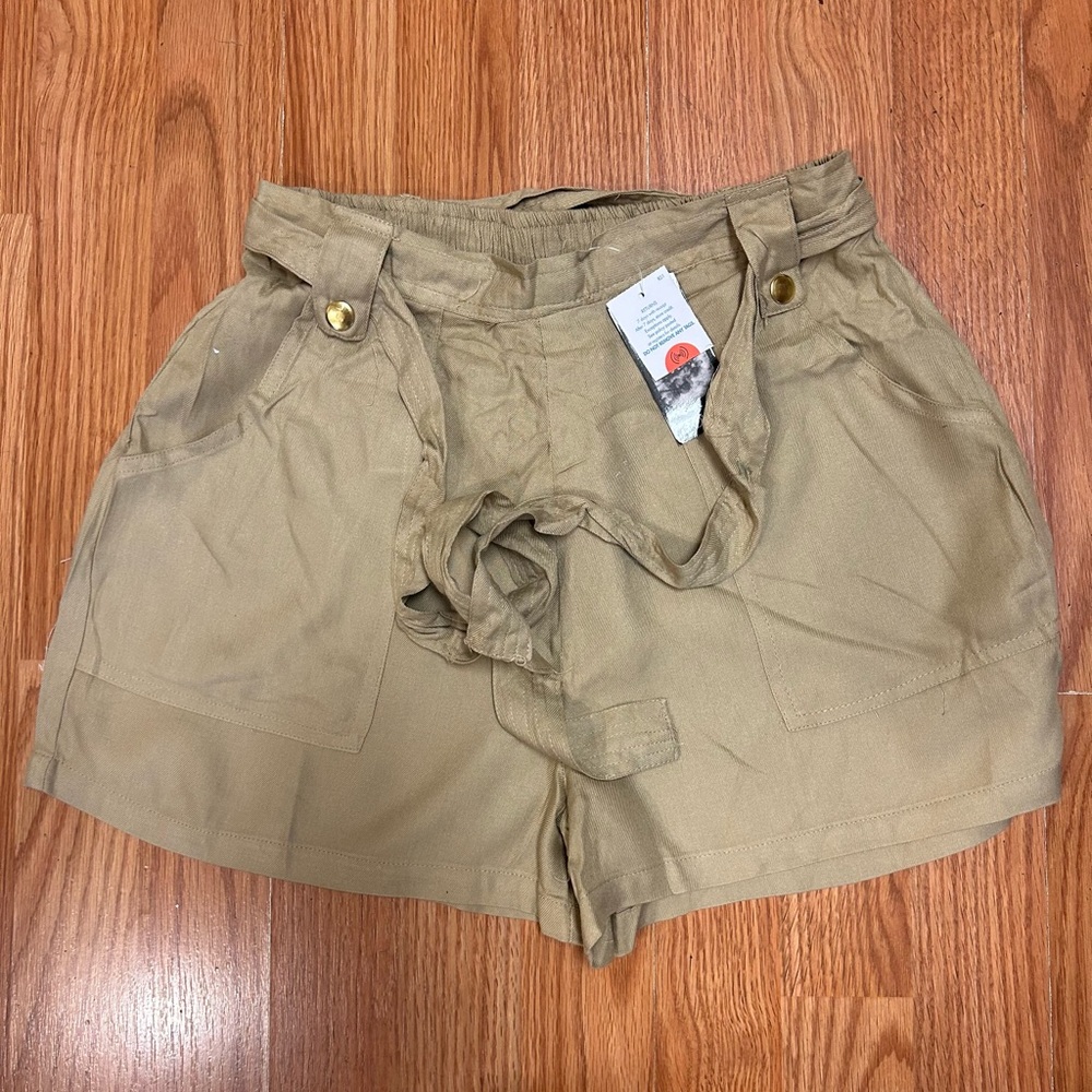 Toxik tan cargo shorts size medium